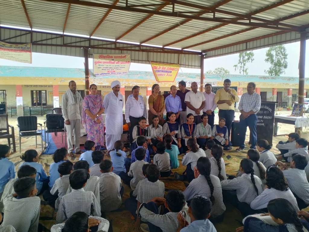New generation got acquainted with heroic tales of freedom struggle historical exhibition held in Singhwa Ragho
